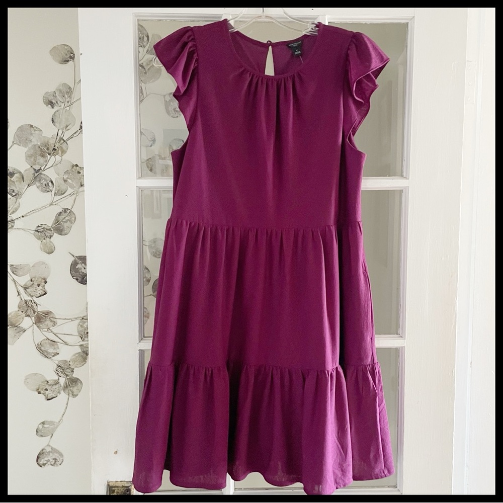 🆕 {Ann Taylor} Petite Ruffle Tier Dress